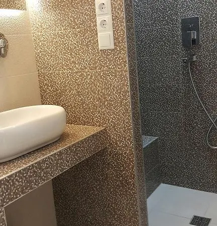 Saraj 2 * Sarajevo